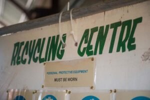 Lire la suite à propos de l’article Vendredi – Recycling Center